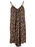 Vestido camisero con escote en V y espalda cruzada con estampado floral encantado de exuberantes flores estilo babydoll