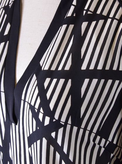 Lush Spirited Professional Abstract Black & White Contrast Sleeves Shirt Dress