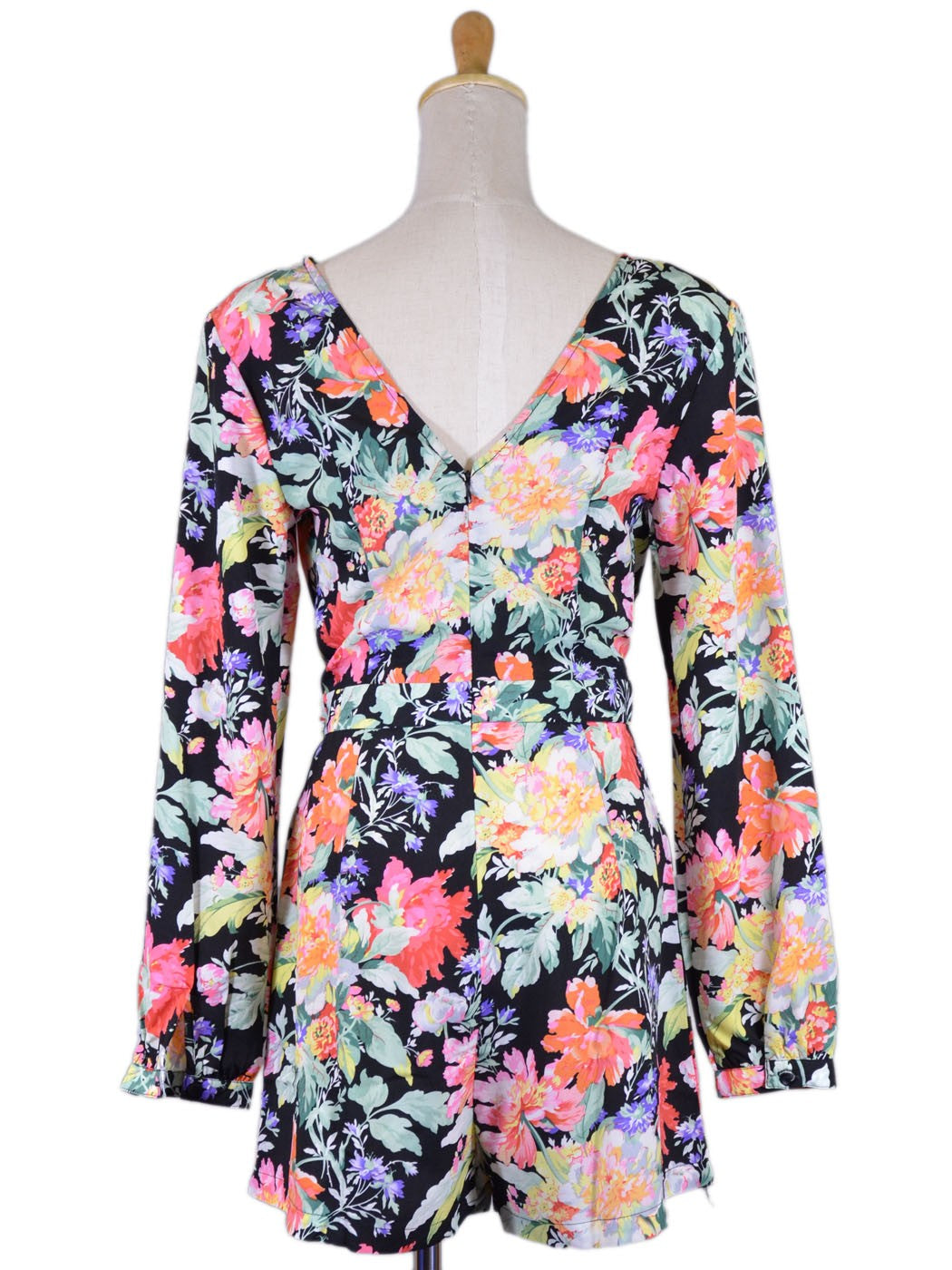 Mono tejido de manga larga con hombros acolchados y estampado floral impresionante de Uniq Beauteous