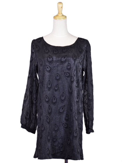 Vestido de cóctel de noche con mangas largas y plumas de pavo real encantador en crema