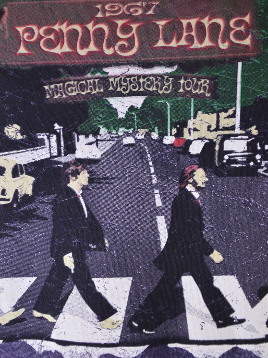 Camiseta azul oscuro con la portada del álbum de Penny Lane inspirada en el estilo vintage de The Classic Brand