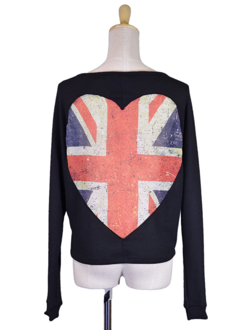 La clásica camiseta informal de manga larga con logo en forma de corazón y bandera británica de Rock-N-Love