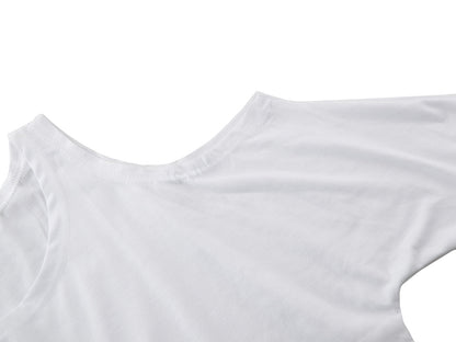 Camiseta larga con corte en los hombros
