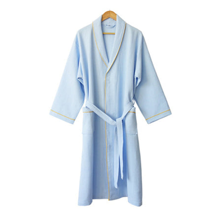 Albornoz ligero tipo kimono con forma de corazón