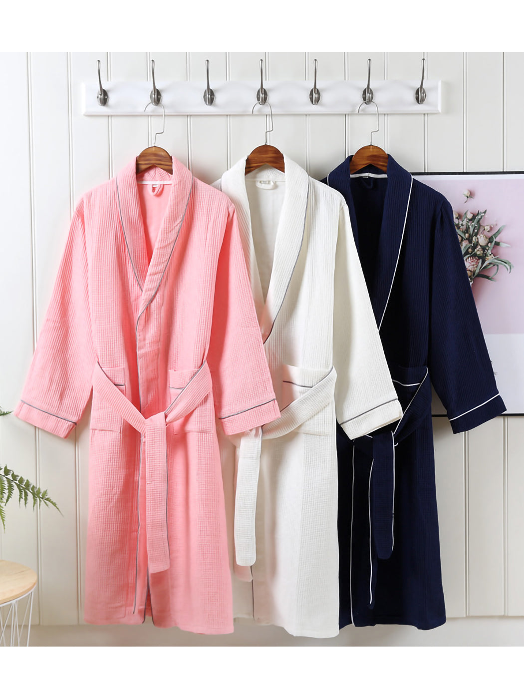 Albornoz ligero tipo kimono con forma de corazón