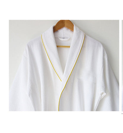 Albornoz ligero tipo kimono con forma de corazón