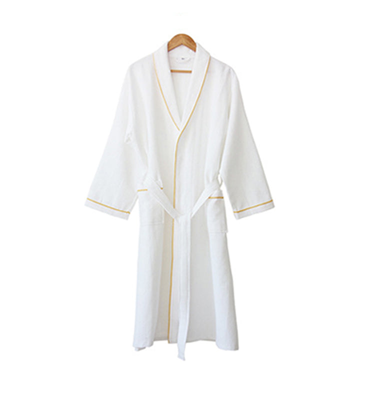 Albornoz ligero tipo kimono con forma de corazón