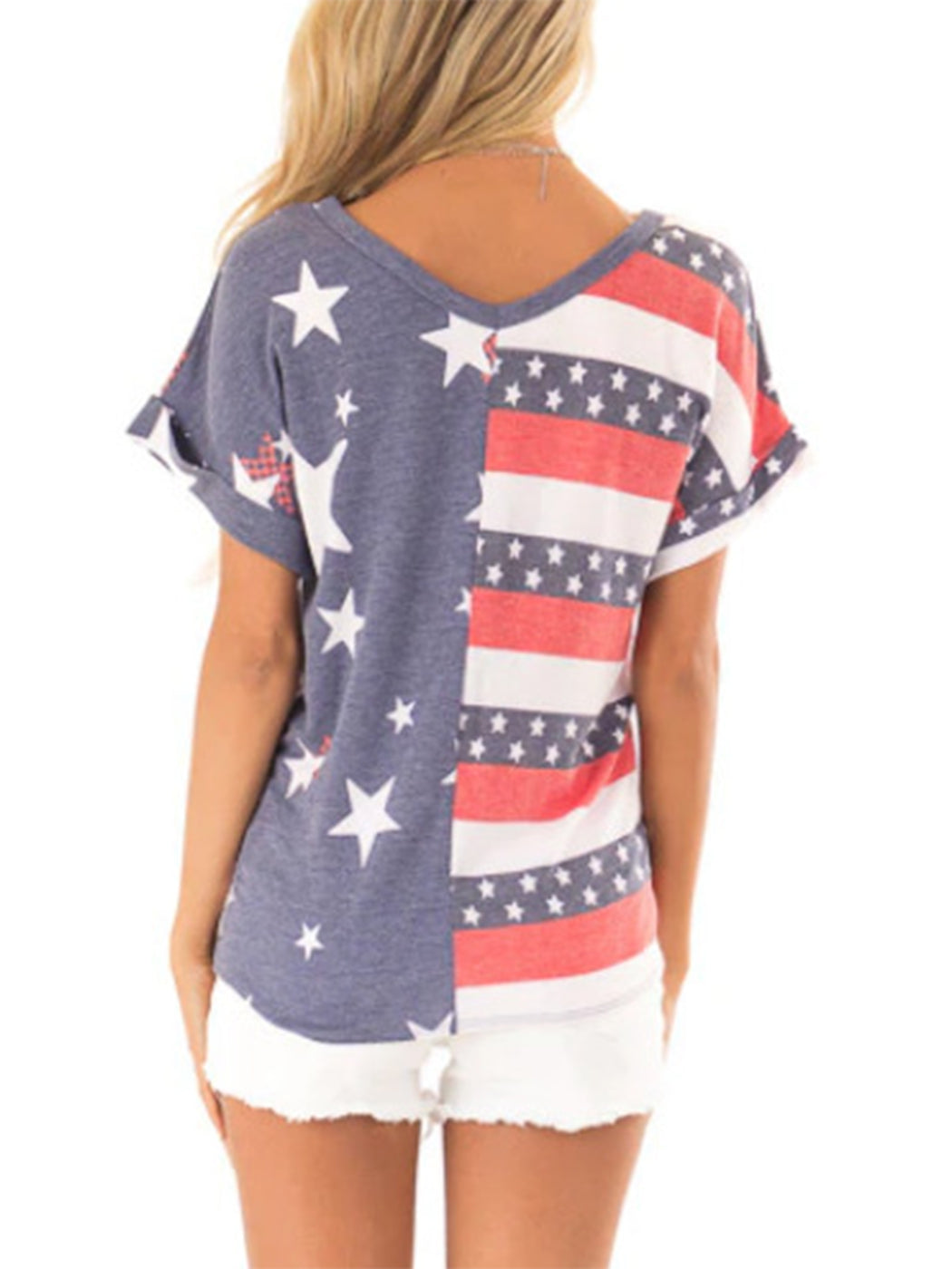 Camisa con cuello en V, estampado de bandera y lazo en la parte delantera