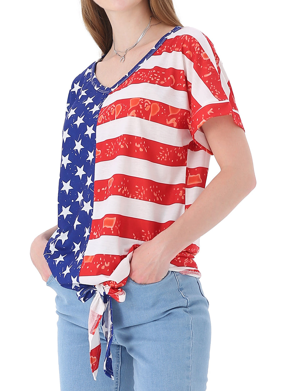 Camisa con cuello en V, estampado de bandera y lazo en la parte delantera
