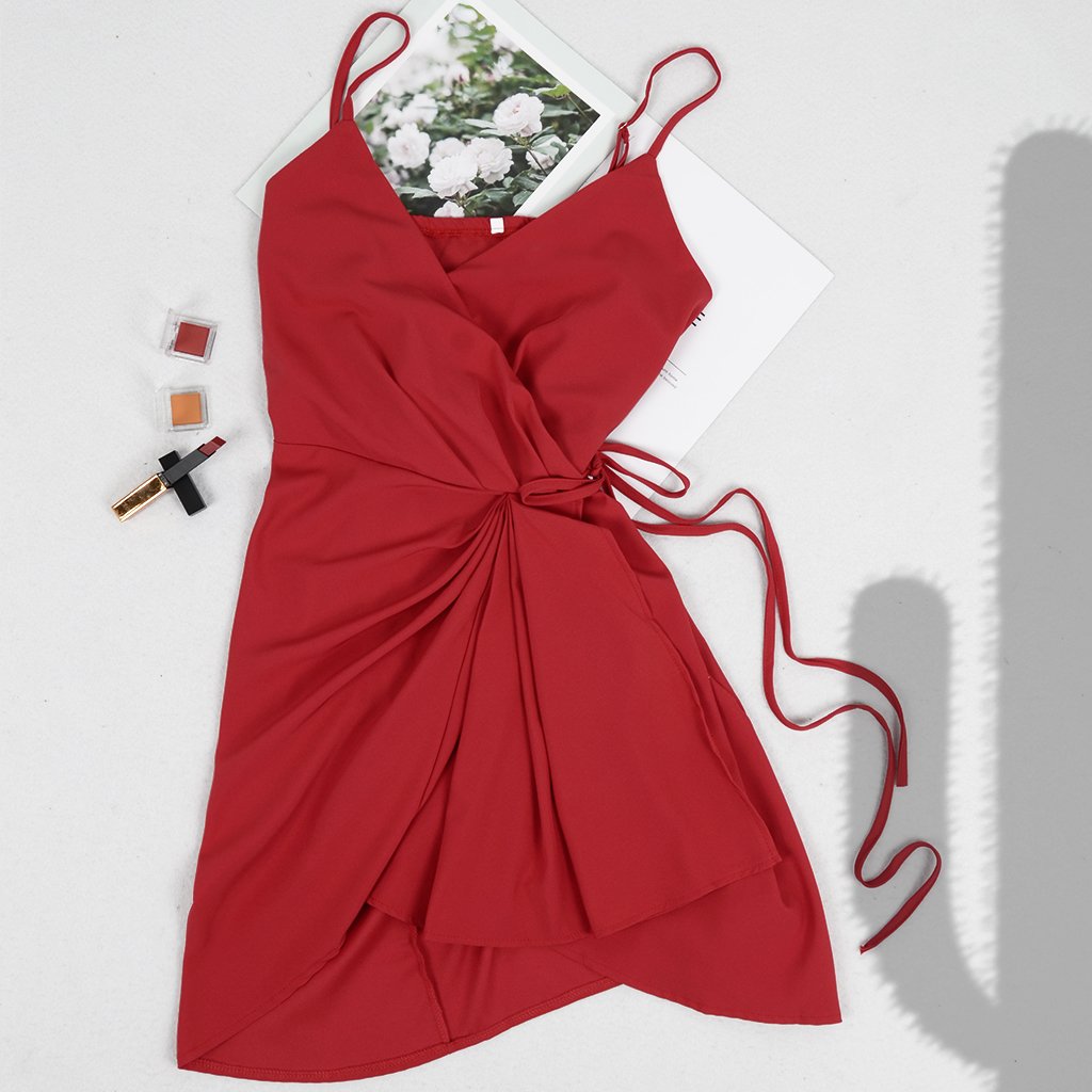 Vestido lencero con tirantes y lazo para fiesta