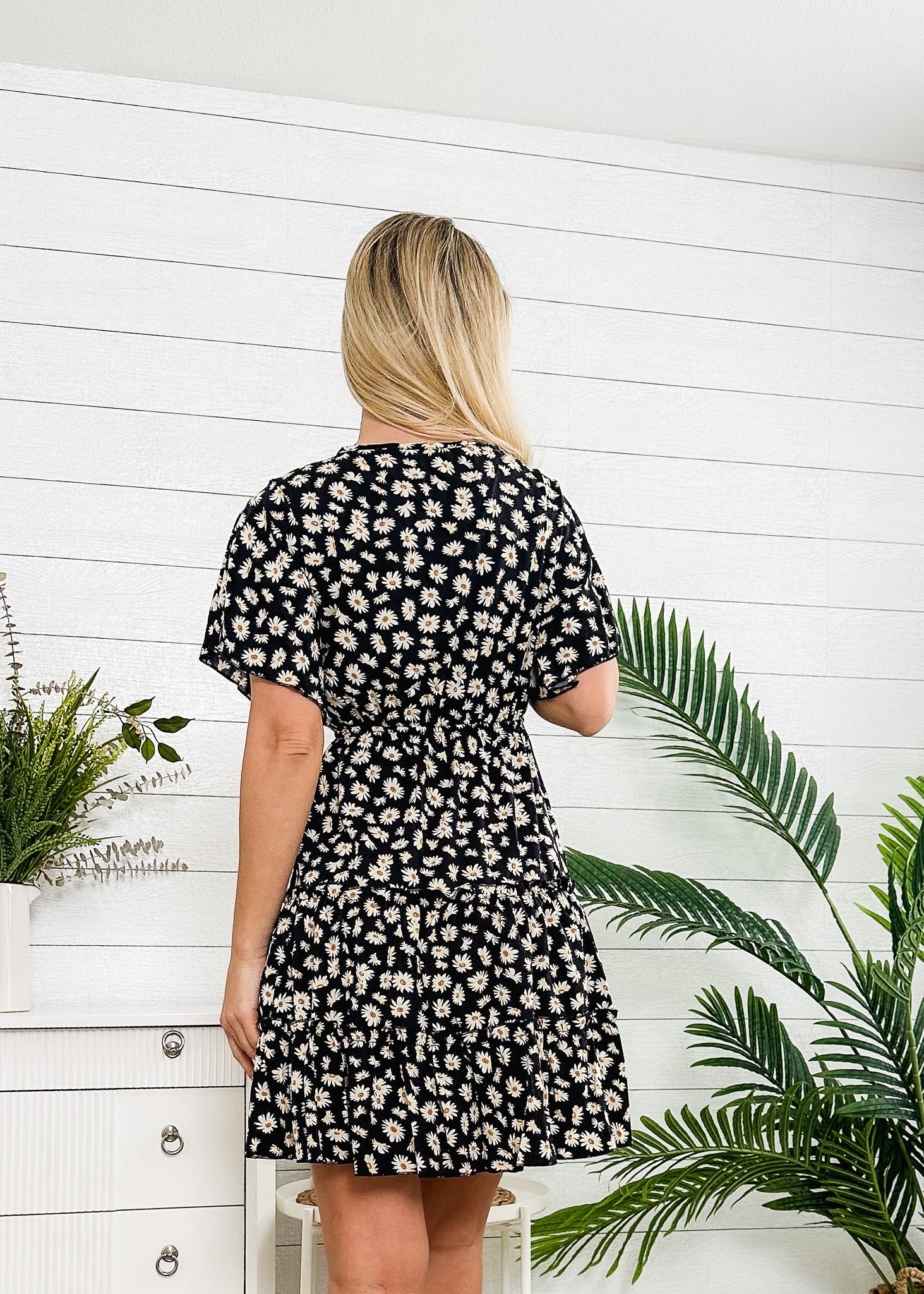Vestido escalonado con estampado floral 
