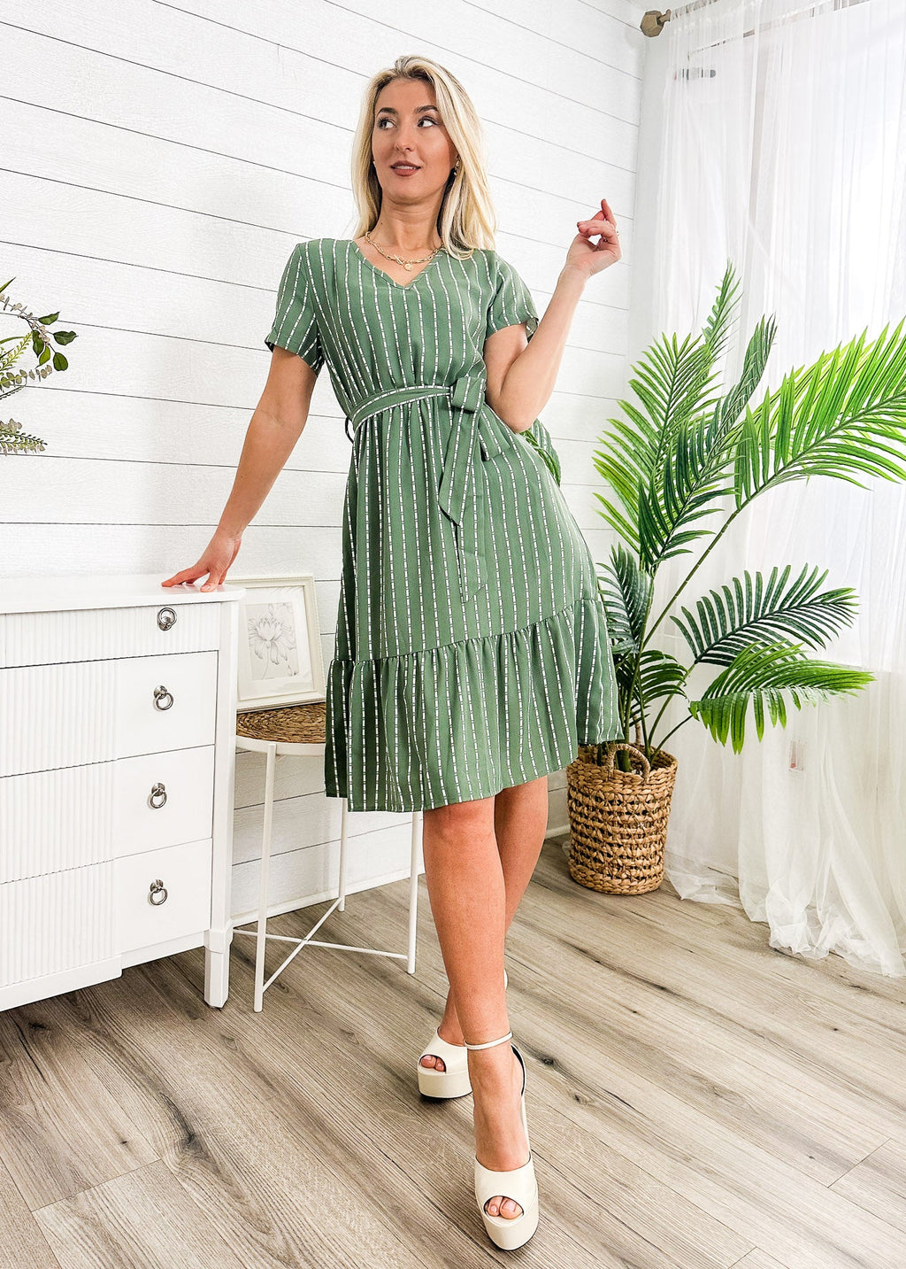 Vestido cruzado a rayas 