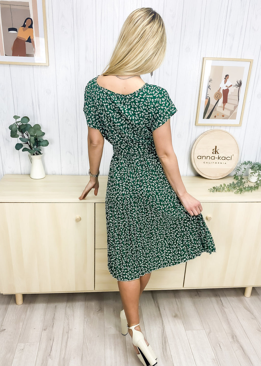 Vestido plisado con estampado de flores ditsy 