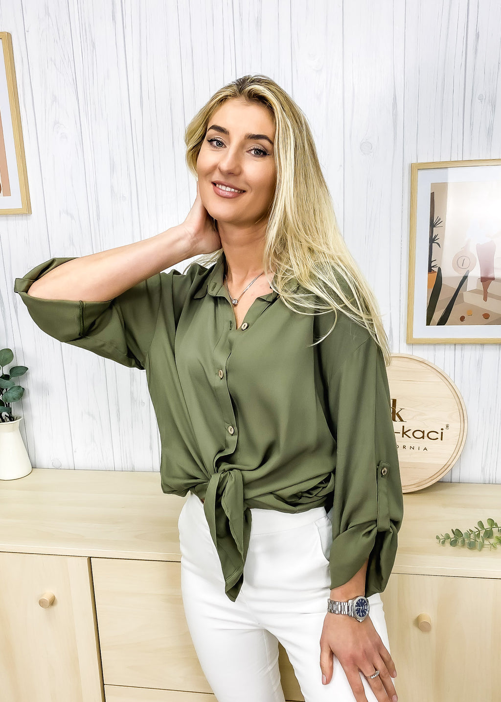 Blusa de corte relajado con botones en la parte delantera