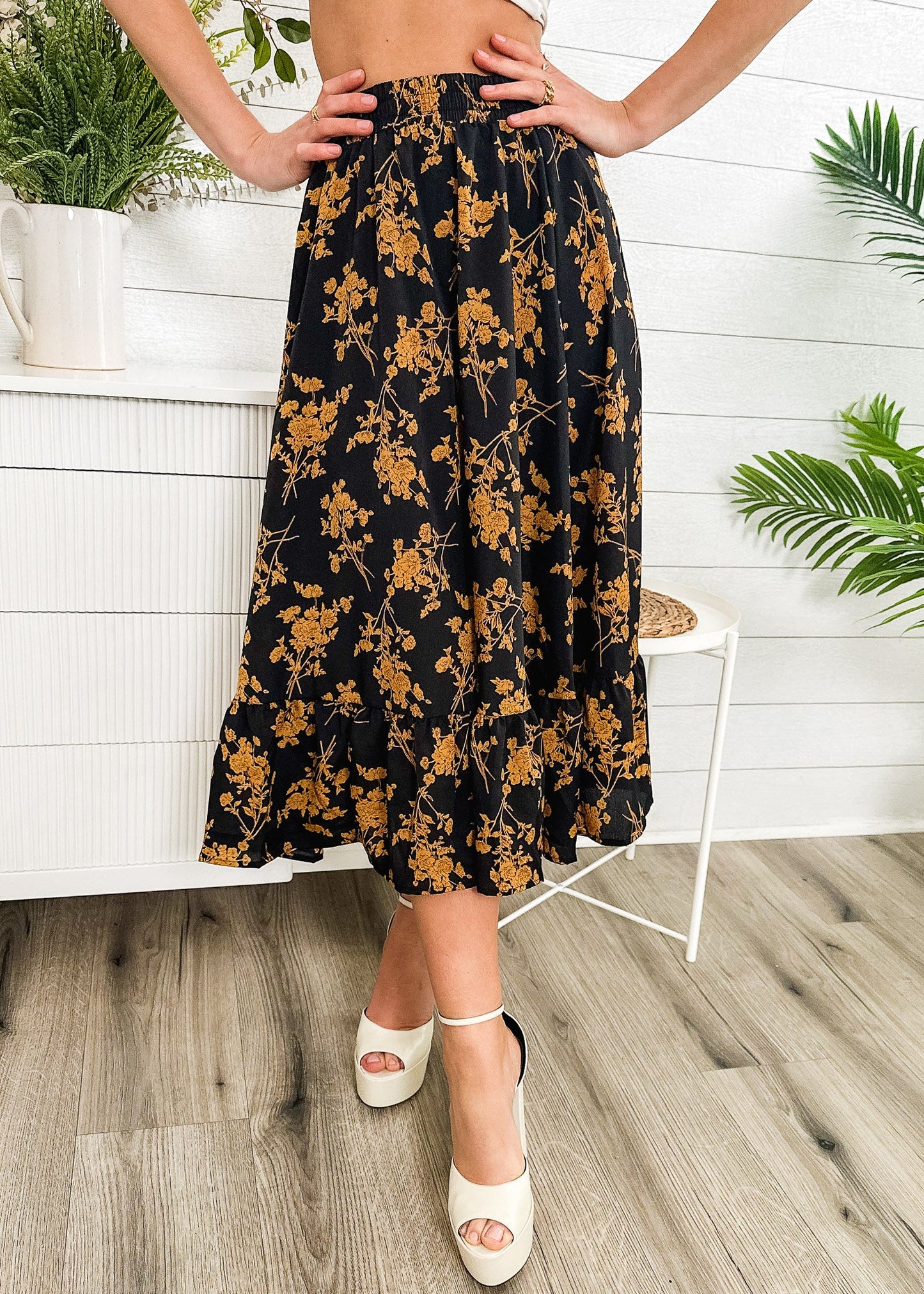 Gartered Floral Print Midi Skirt