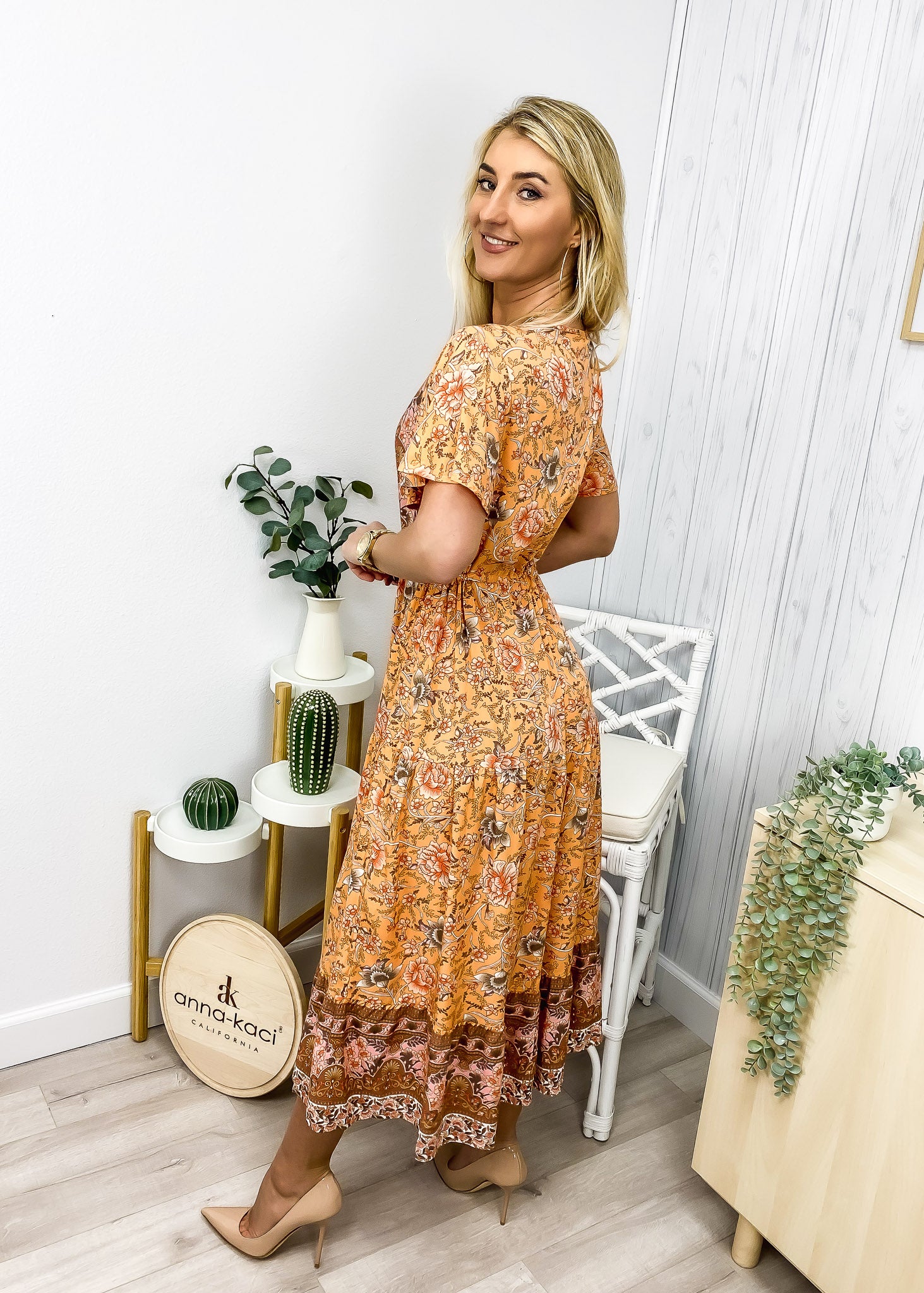Vestido con lazo en la cintura y estampado de cachemira 