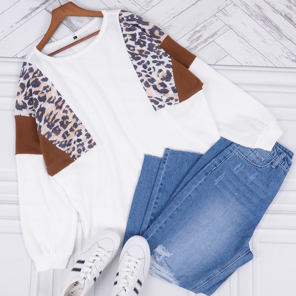 Suéter de punto con estampado de leopardo
