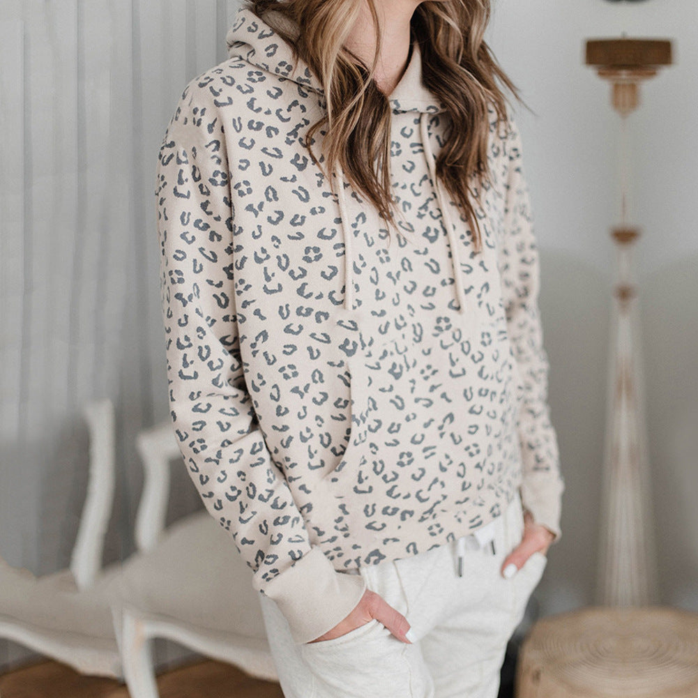 Sudadera con capucha y bolsillo de canguro con estampado de leopardo 
