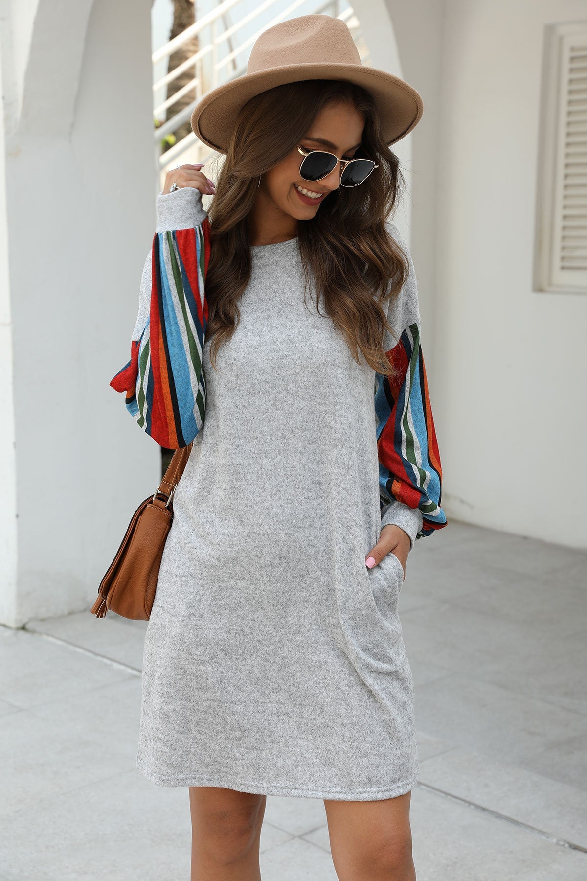 Vestido túnica con mangas primaverales y rayas
