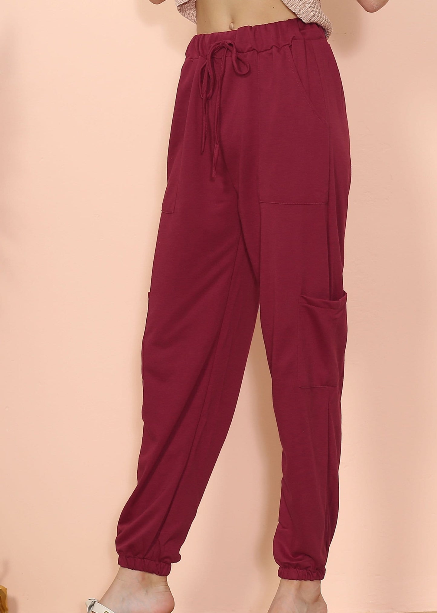 Pantalones deportivos con bolsillos tipo lounge