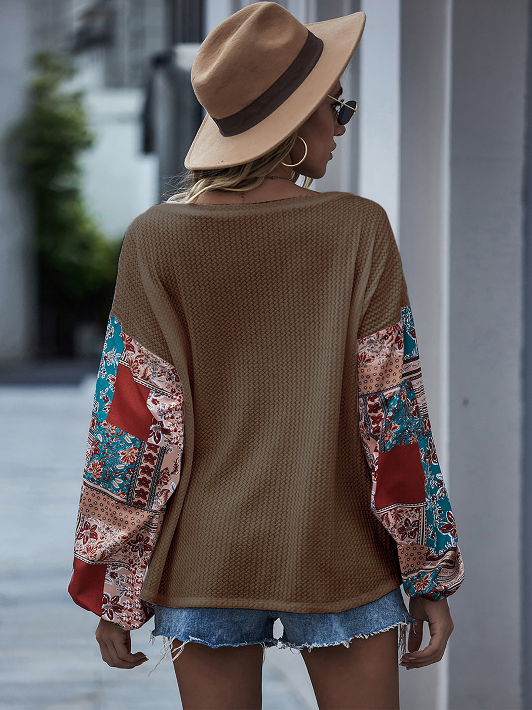Jersey con mangas abullonadas y estampado paisley