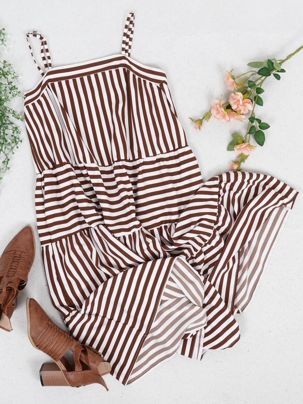 Vestido babydoll con volantes de rayas primaverales 