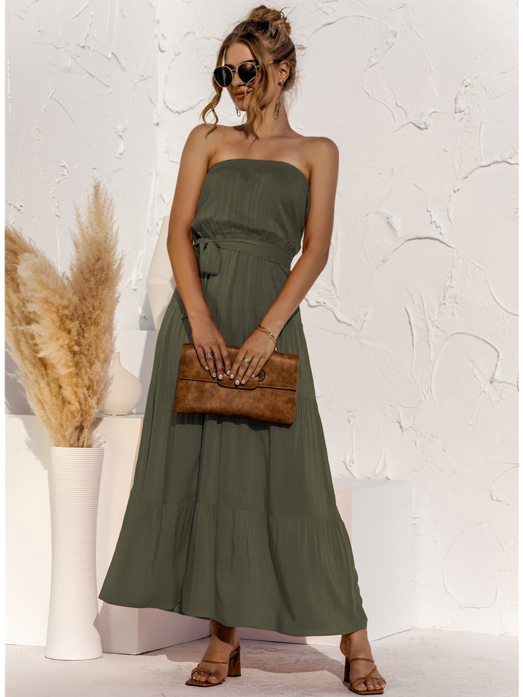Vestido largo de primavera sin tirantes y con lazo