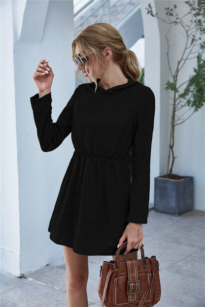 Vestido ligero de manga larga con capucha para primavera