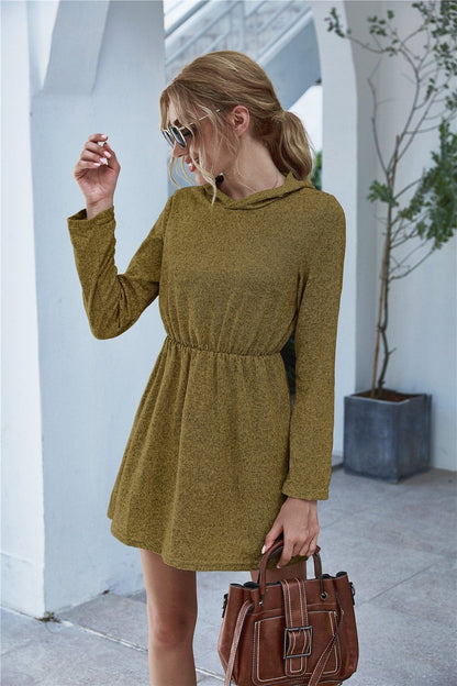 Vestido ligero de manga larga con capucha para primavera