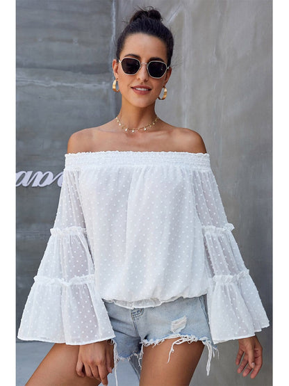 Blusa con volantes y hombros descubiertos