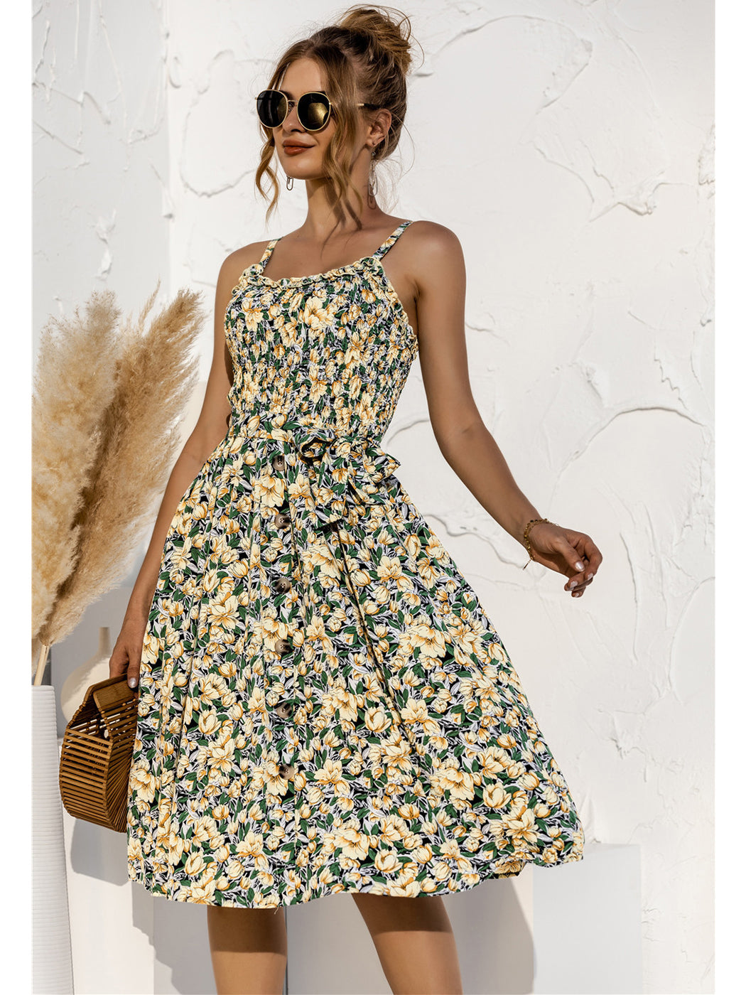Vestido fruncido con botones