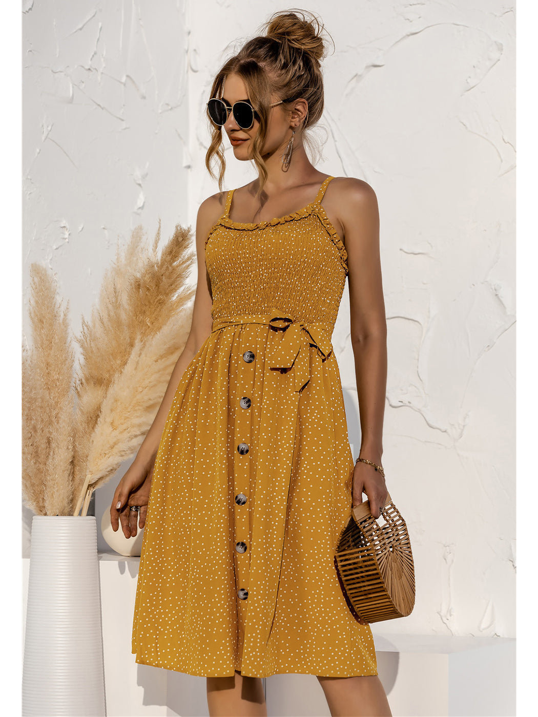 Vestido fruncido con botones