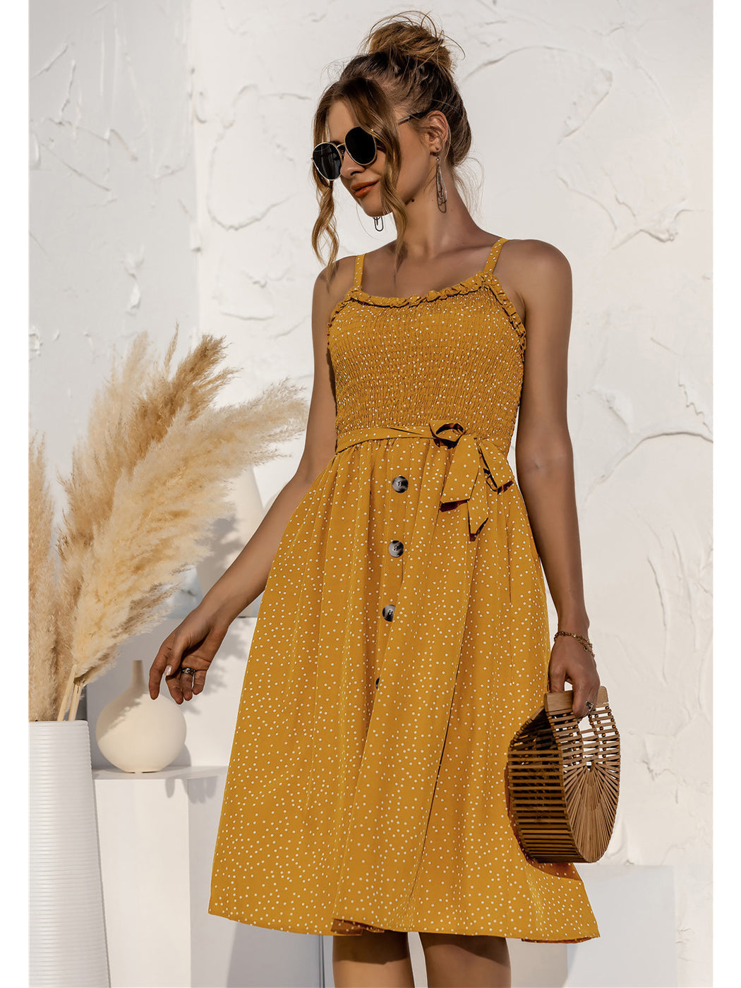 Vestido fruncido con botones