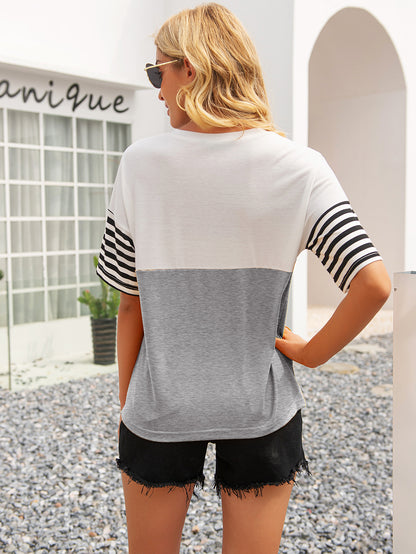 Camiseta de rayas con bloques de color