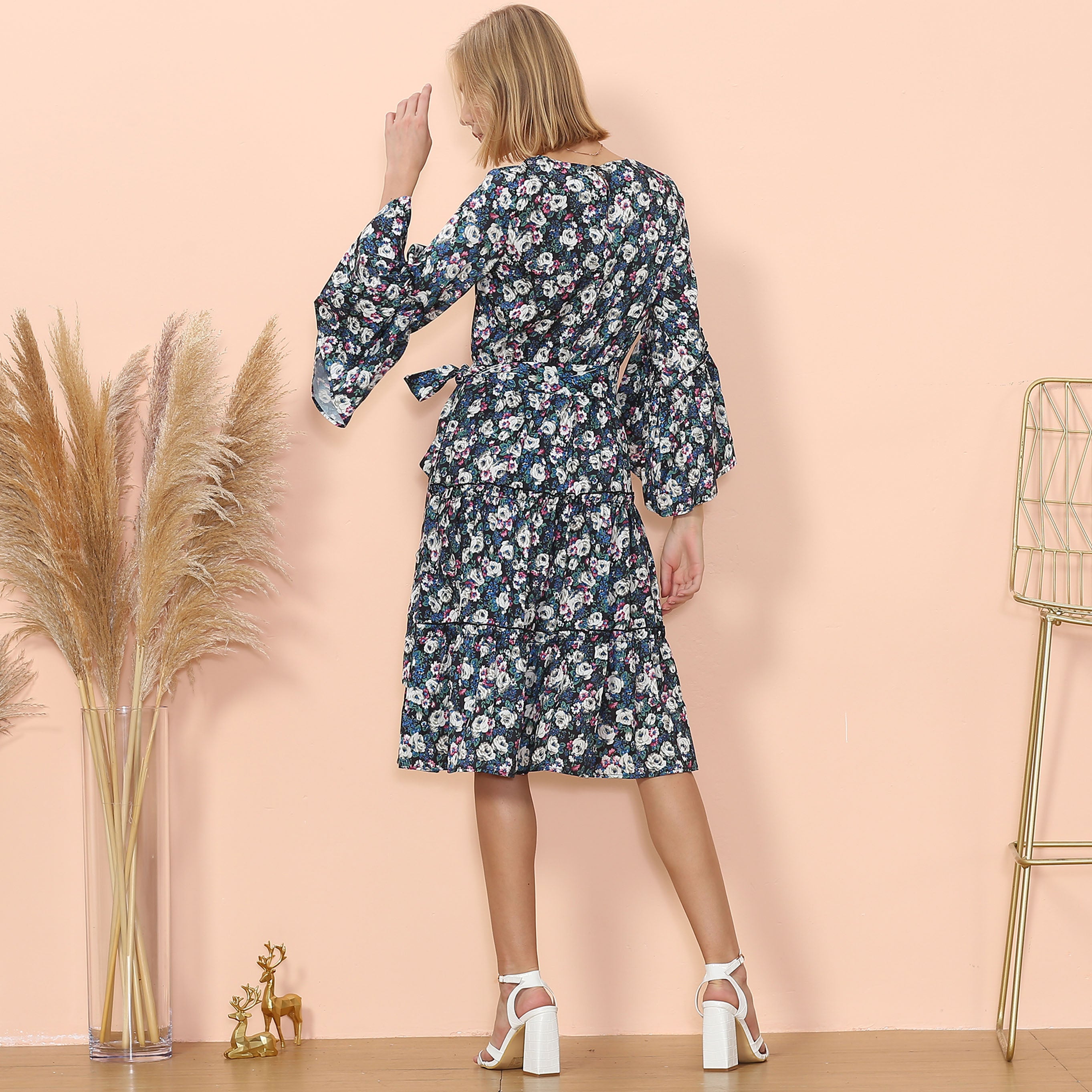 Vestido bohemio de verano con mangas con volantes 