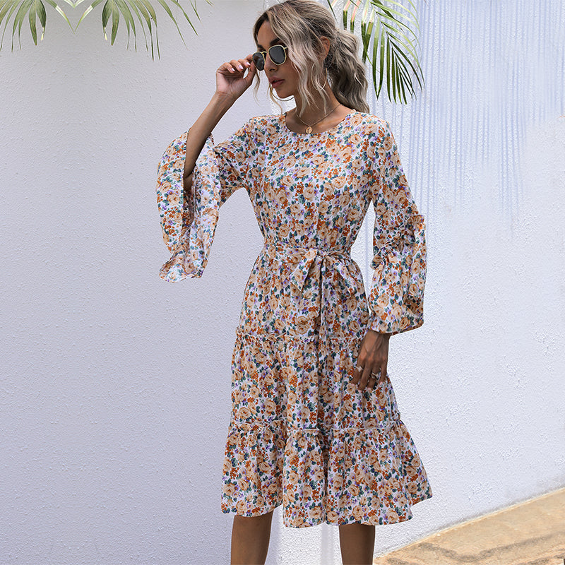 Vestido bohemio de verano con mangas con volantes 