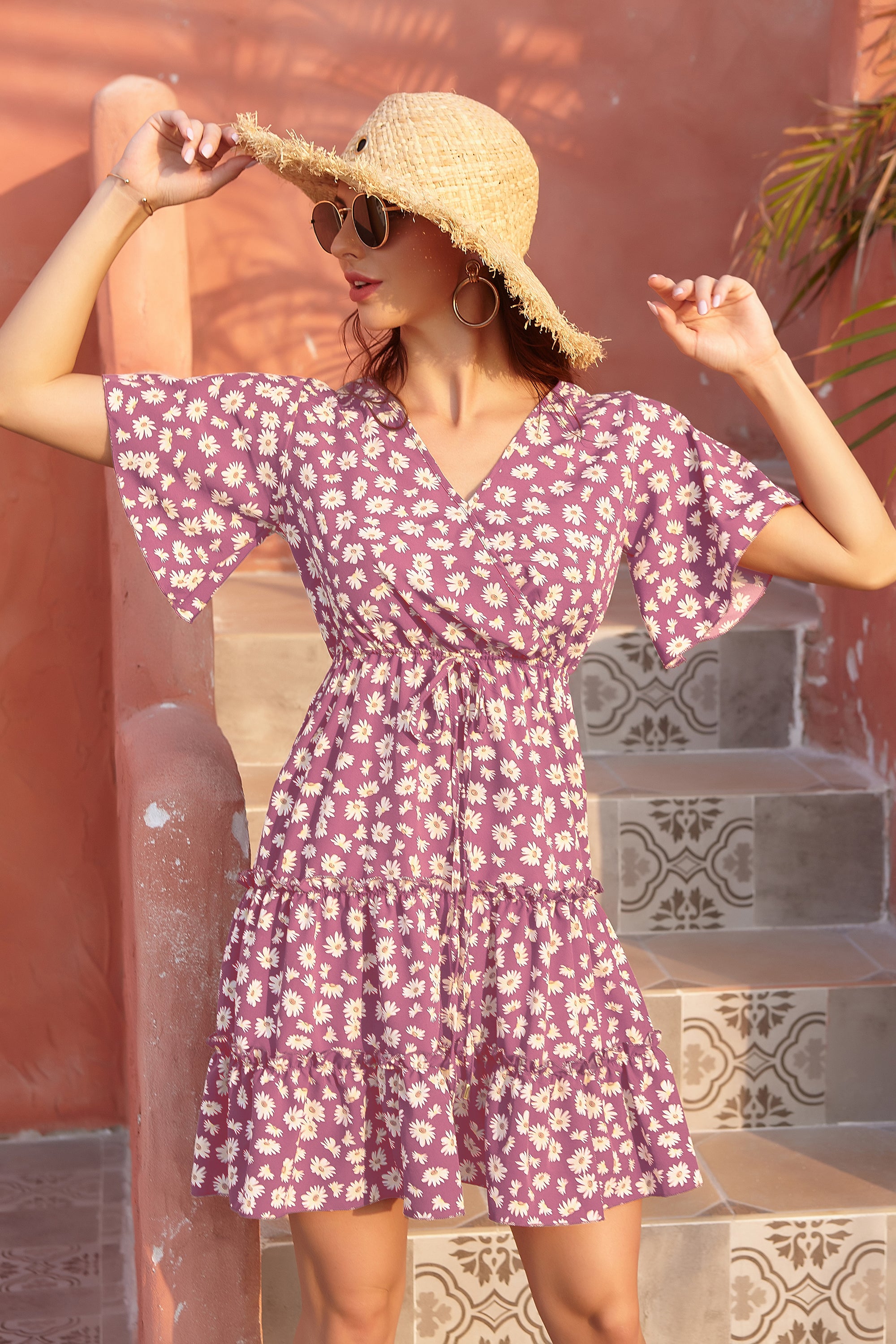 Vestido escalonado con estampado floral 