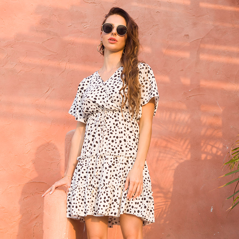 Vestido escalonado con estampado floral 