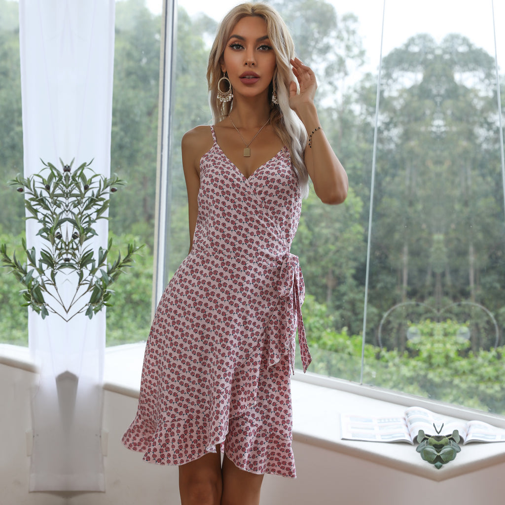 Vestido de tirantes con volantes cruzados 
