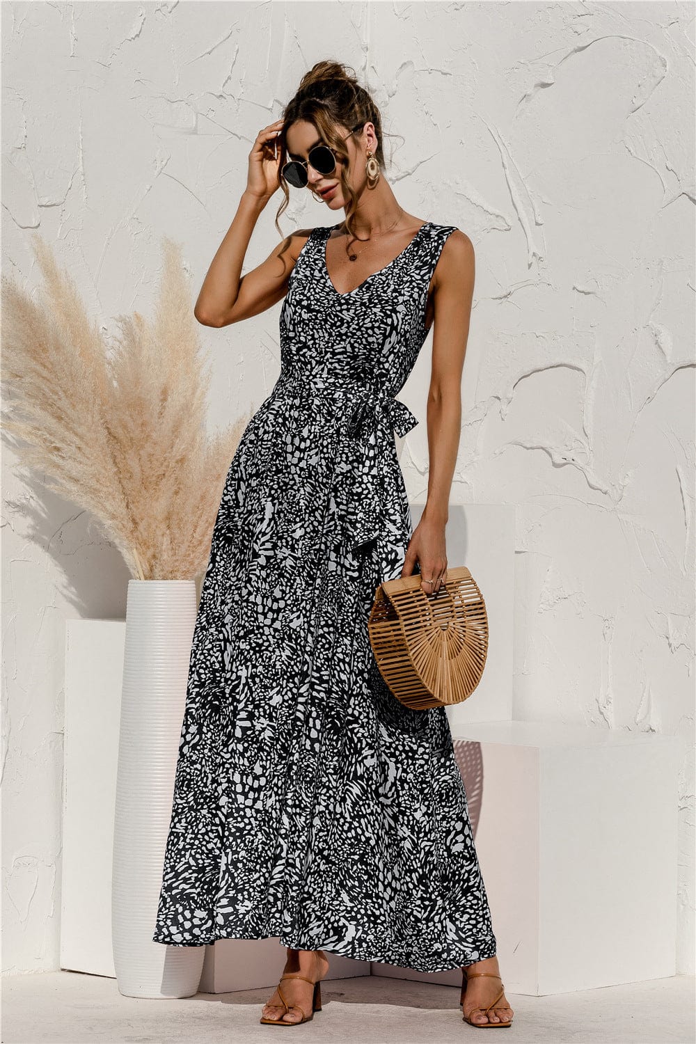 Vestido con cinturón y estampado animal