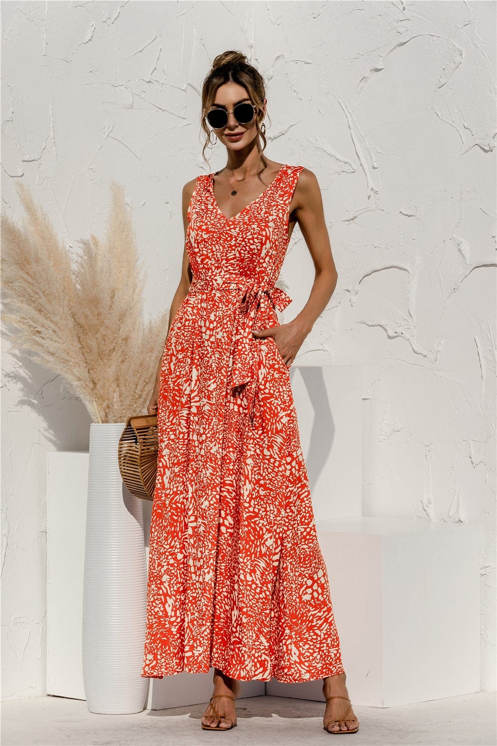 Vestido con cinturón y estampado animal