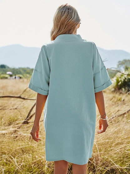 Vestido túnica extragrande con cuello entallado 