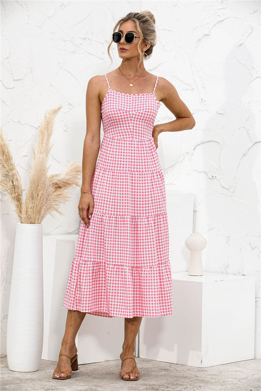 Vestido camisero con volantes y espalda abierta