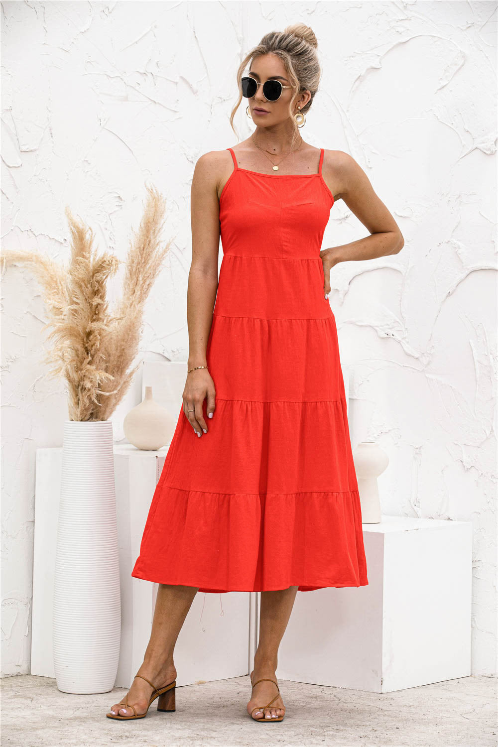 Vestido camisero con volantes y espalda abierta