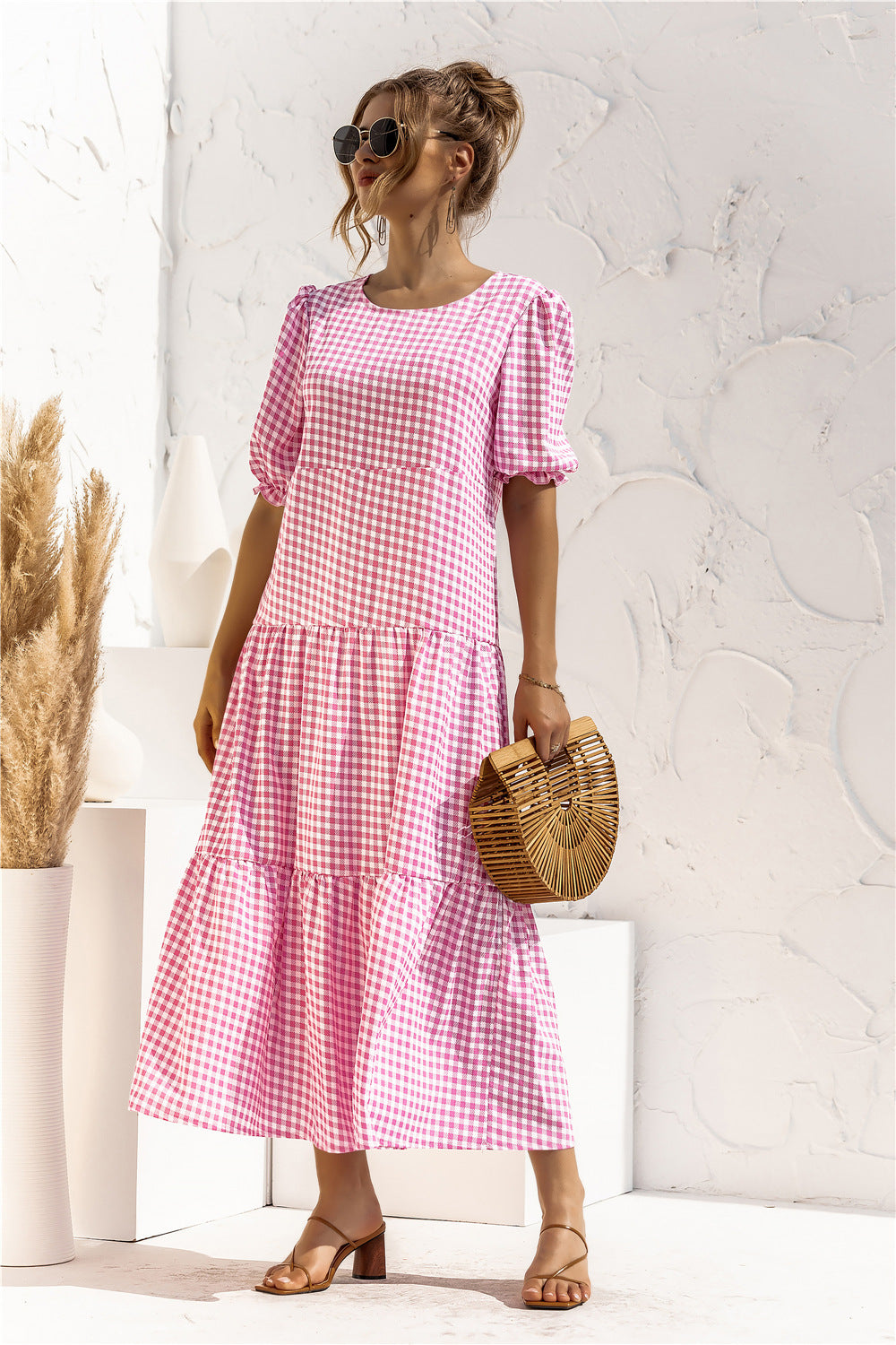 Vestido largo de manga corta con estampado de lunares suaves 