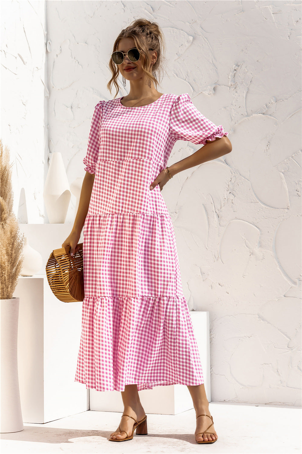 Vestido largo de manga corta con estampado de lunares suaves 