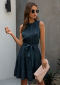 Vestido con cinturón y lazo estilo arrugado