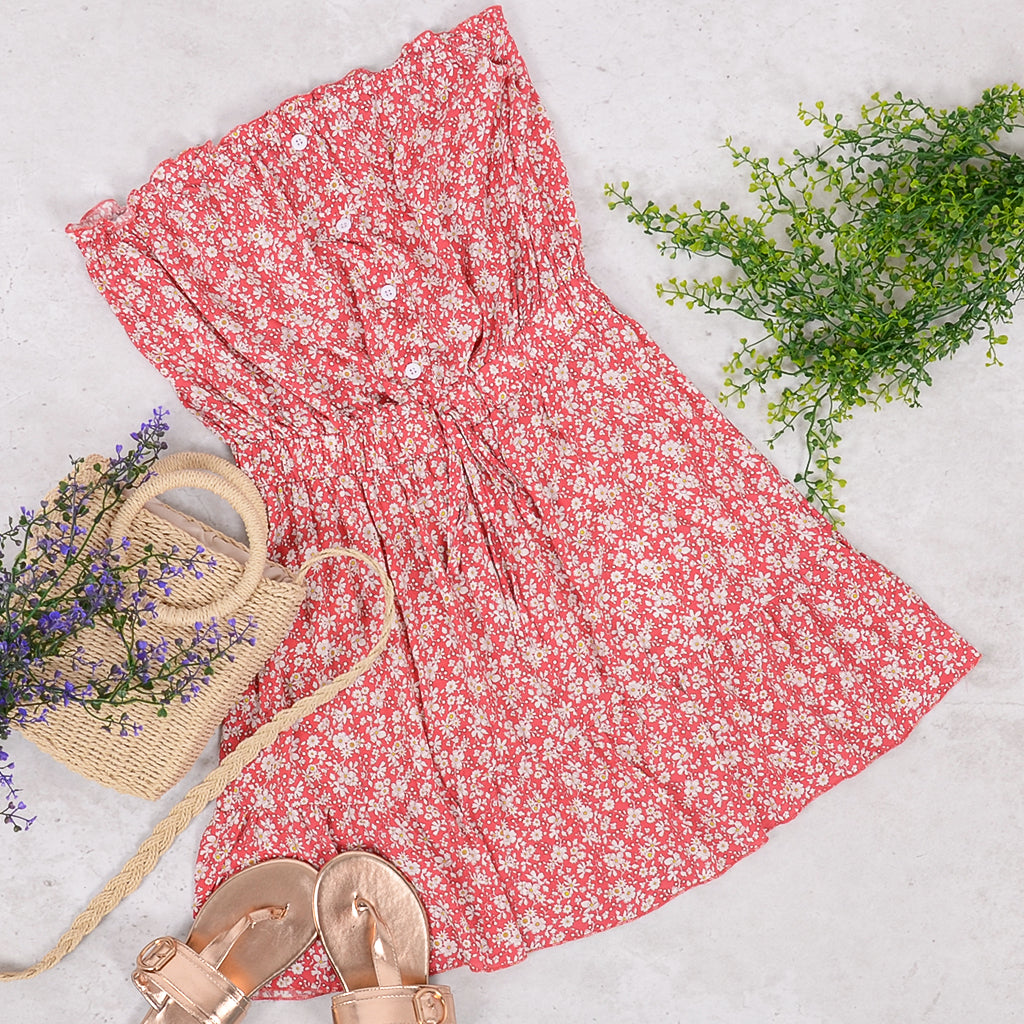 Vestido mini sin tirantes con botones y estampado floral de margaritas