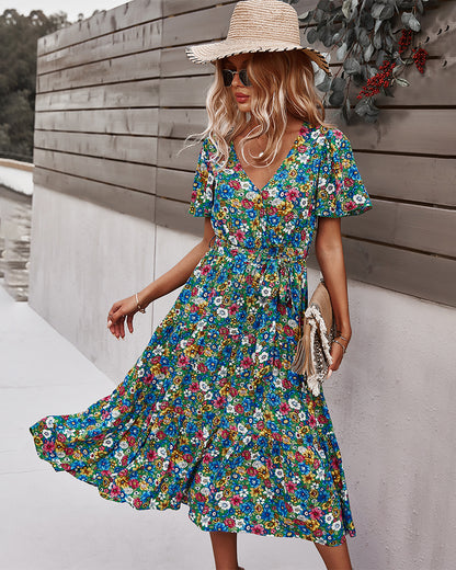 Vestido de verano envolvente con estampado de flores