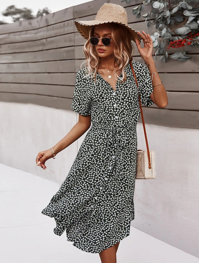 Vestido con cuello fruncido y botones de margaritas